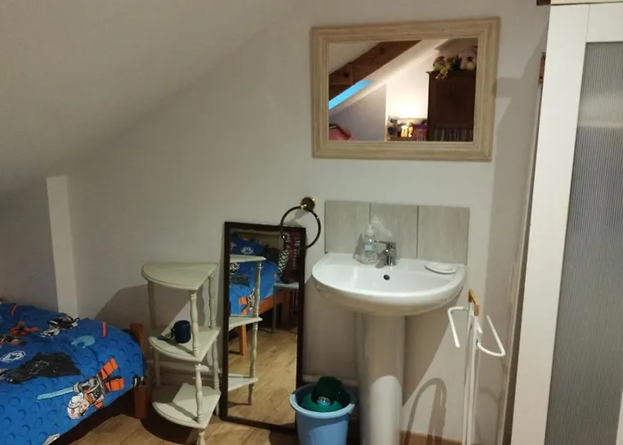 Homestay En Coloc' Chez Charlotte *